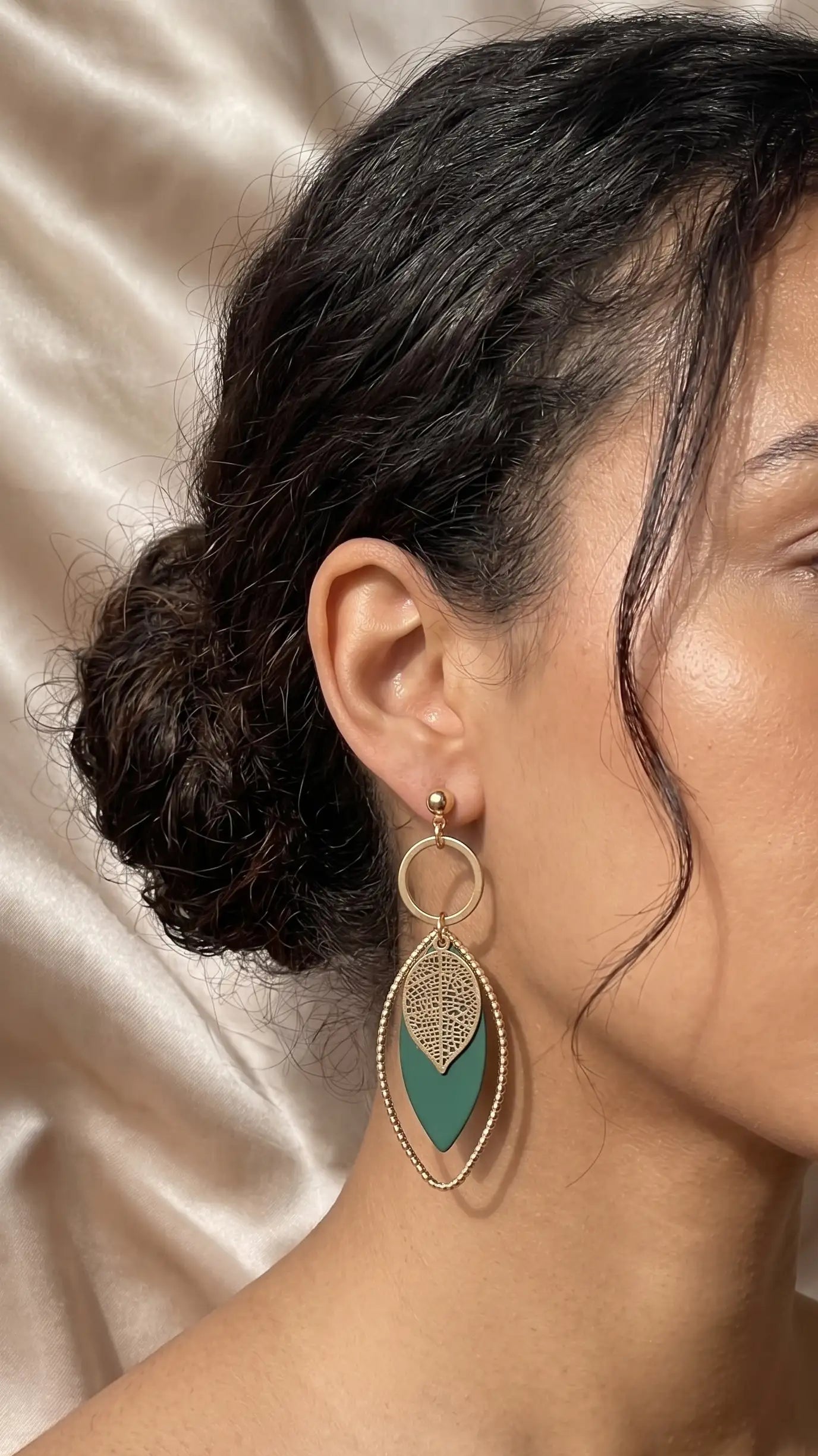 Boucles d'Oreilles Pendantes "Éclat Végétal" – LH