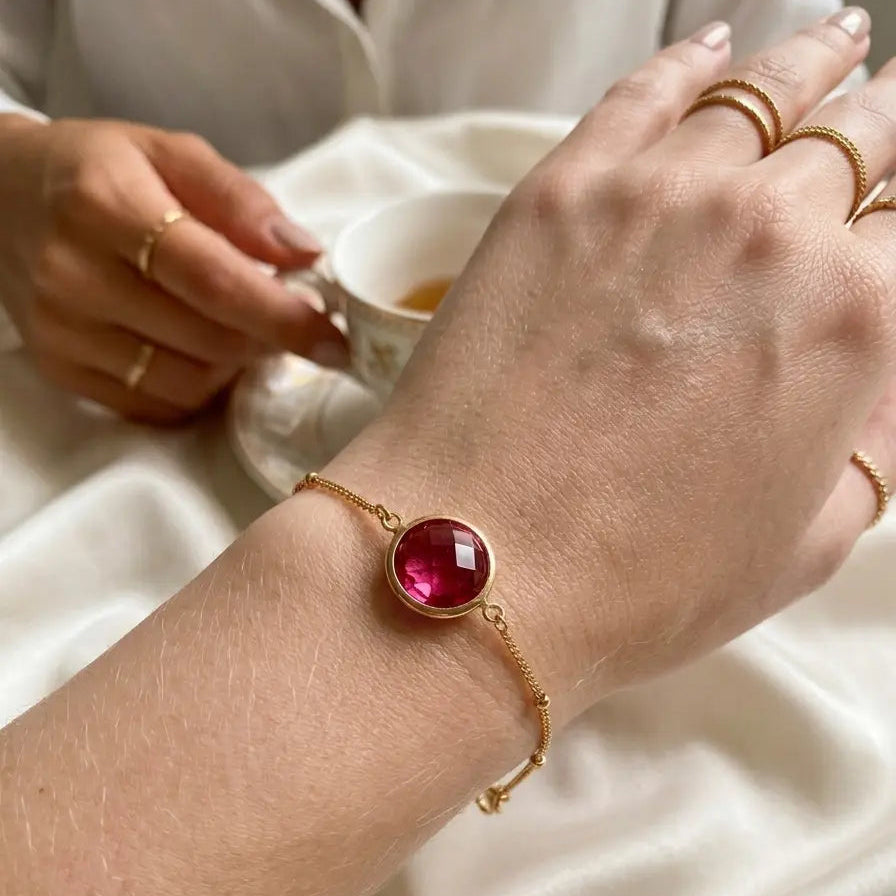 Bracelet Pétillance – Pierre de Rubis Synthétique – Plaqué Or – Go Mademoiselle