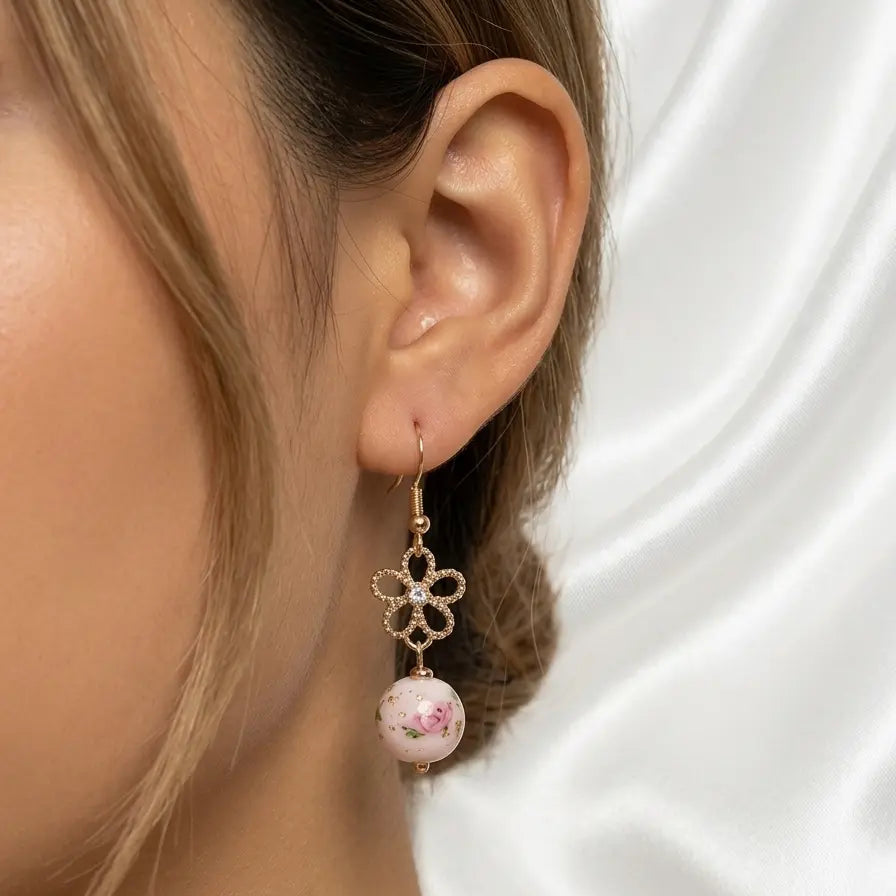 Boucles d’oreilles LH – Motifs Floraux & Doré