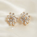 Boucles d'oreilles fantaisie courtes florales en strass