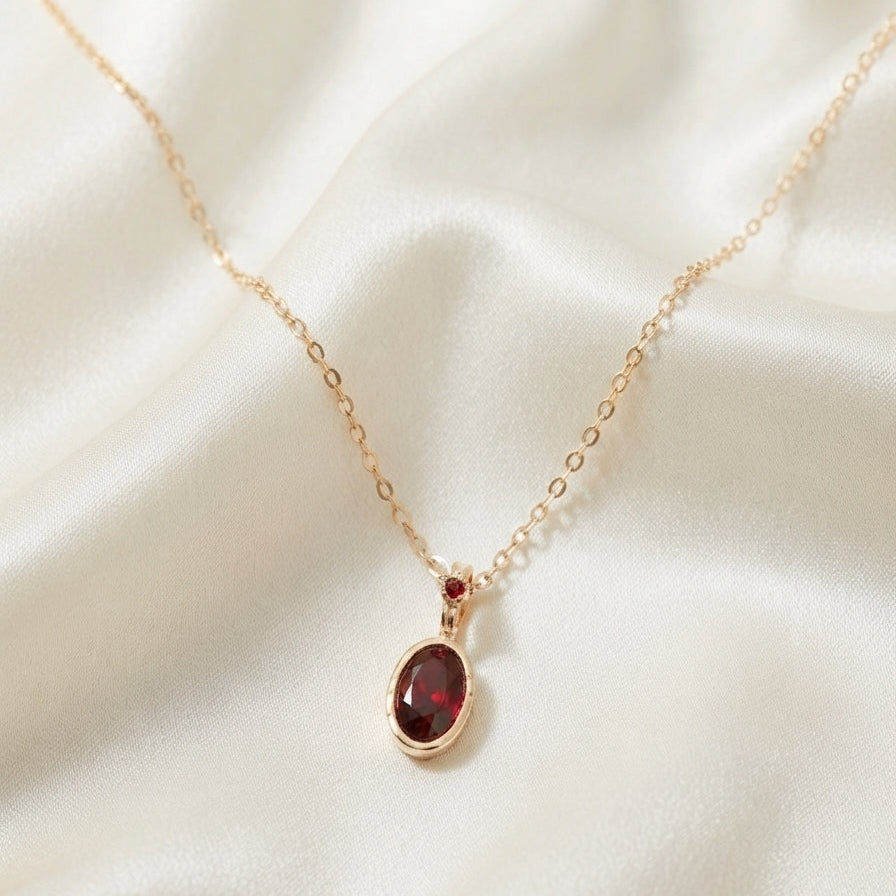 Collier Pendentif Ovale Rose Fushia Doré