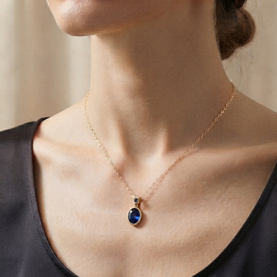 Collier Pendentif Ovale Saphir Doré