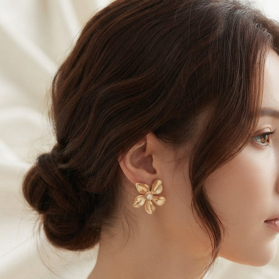 Boucles d'Oreilles Fleur Perle Dorée