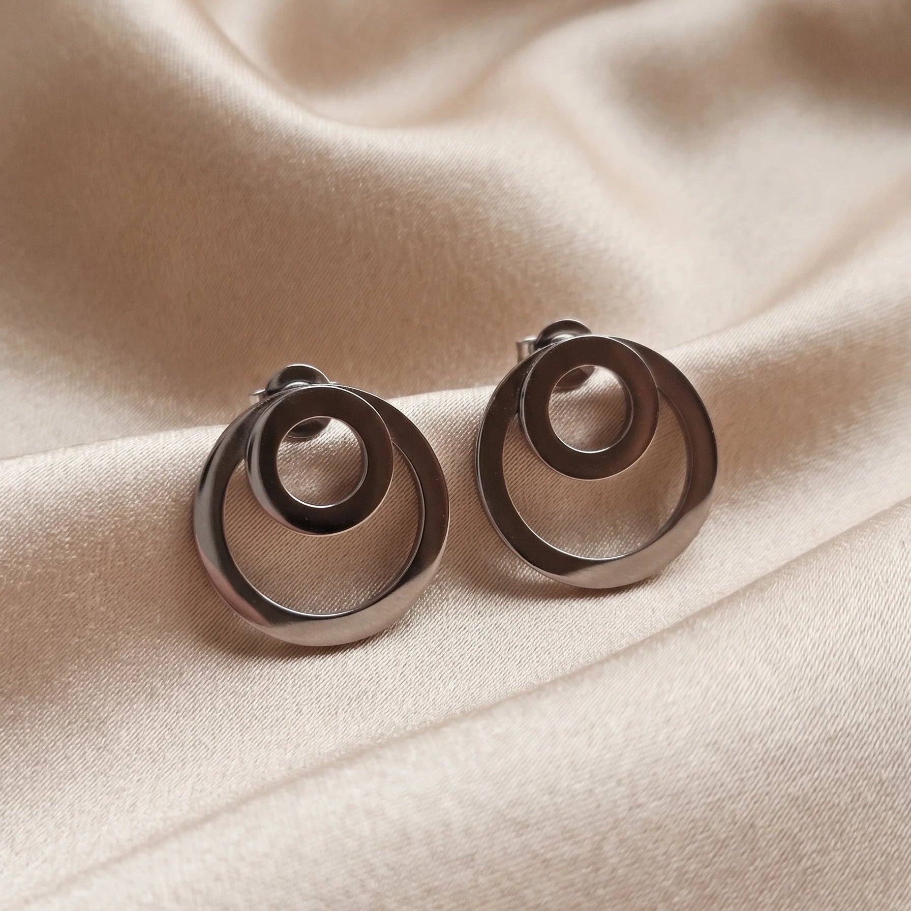 Boucles d'oreilles Cercles Entrelacés – Collection Signature Pierre Lannier