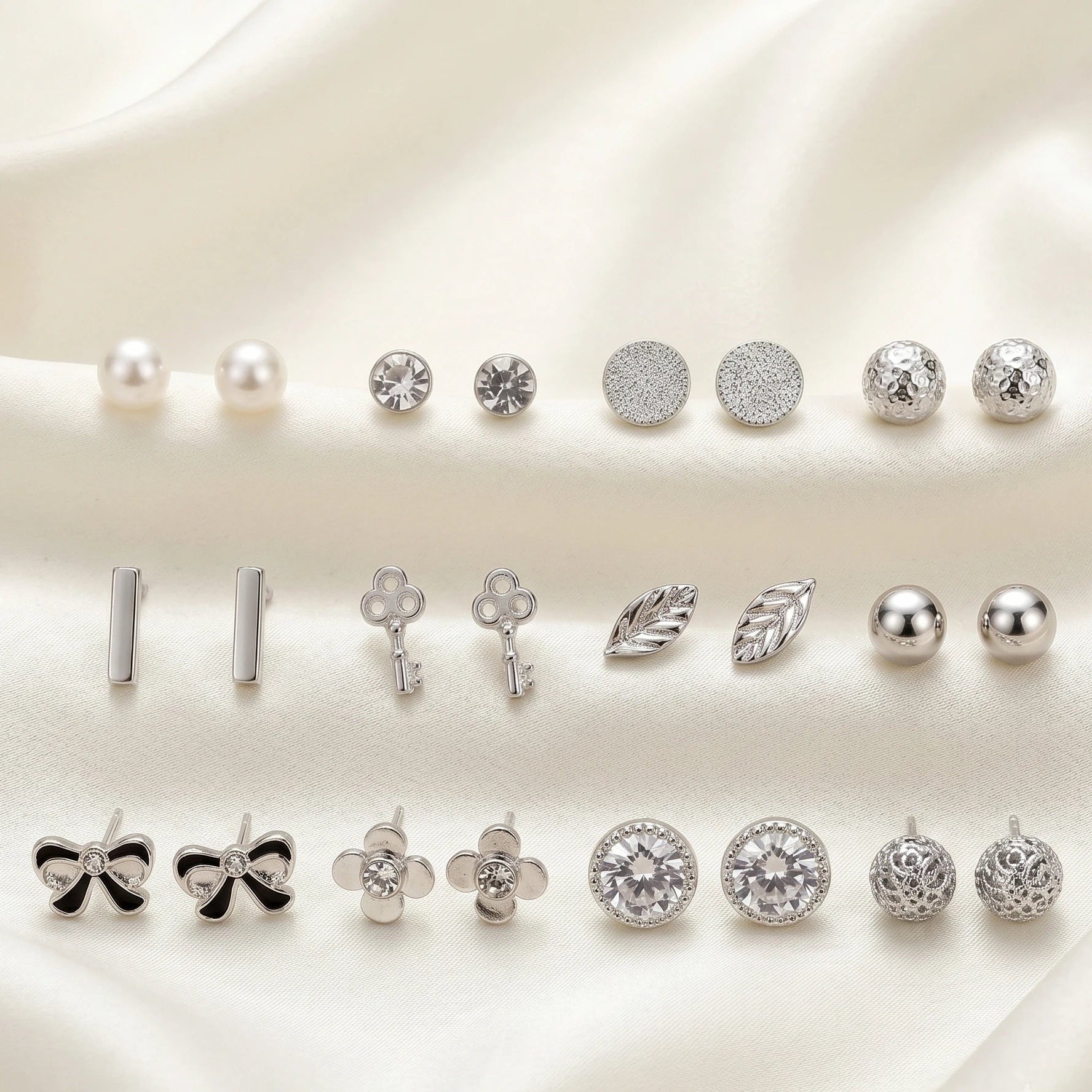Pack de 12 paires de boucles d’oreilles fantaisie – Collection Signature LH