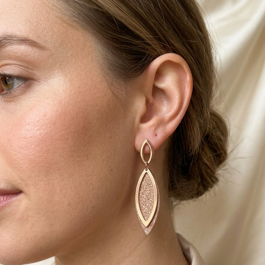 Boucles pendantes Navette Dorée & Pailletée