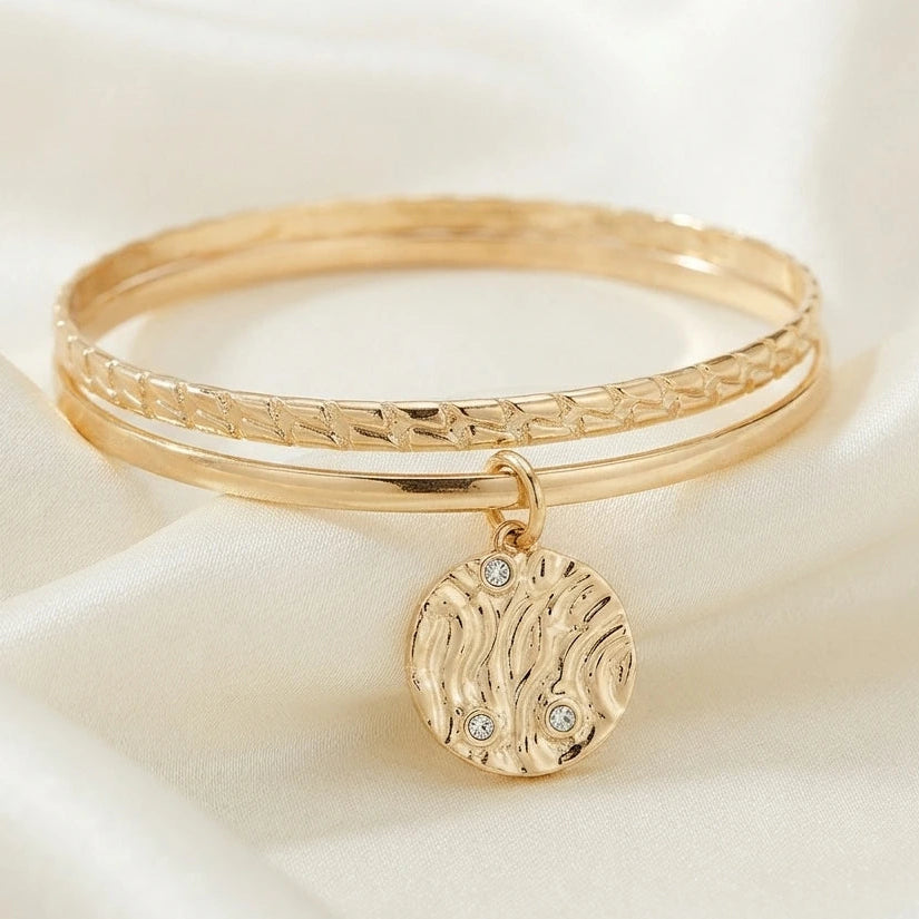 Bracelet Jonc Triple et Médaille Texturée Strass