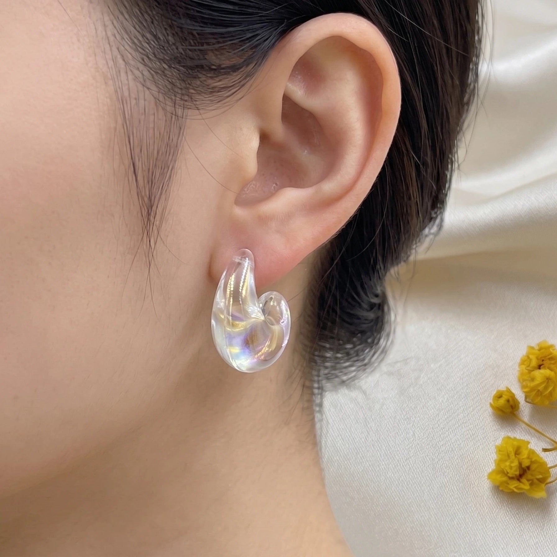 Boucles d'oreilles Forme Incurvée Effet Irisé -LH