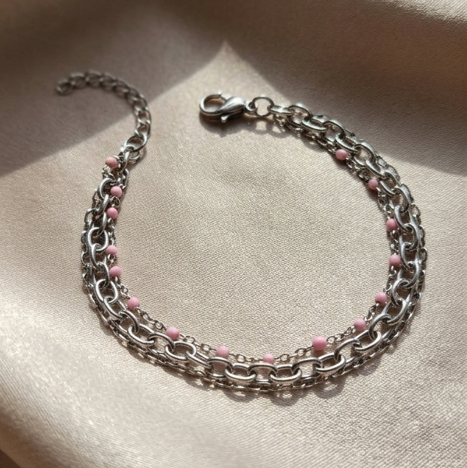 Bracelet Multi-Chaînes Élégance – Acier Inoxydable & Perles Roses – Collection Pierre Lannier