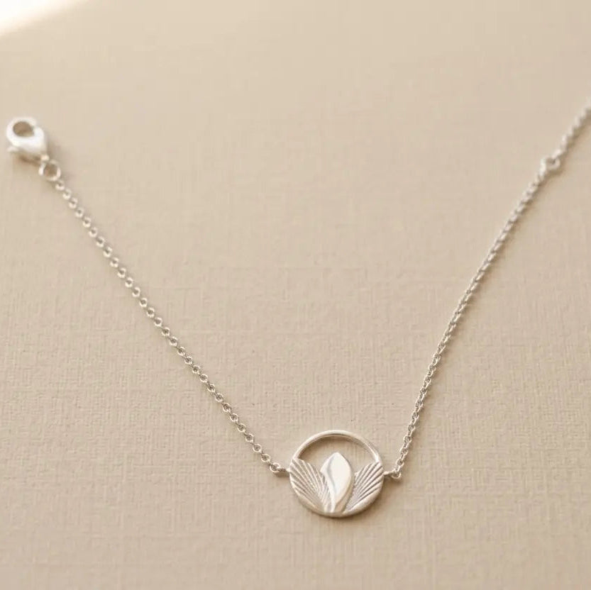 Bracelet Médaillon feuillage épuré Argent Rhodié – Pierre Lannier