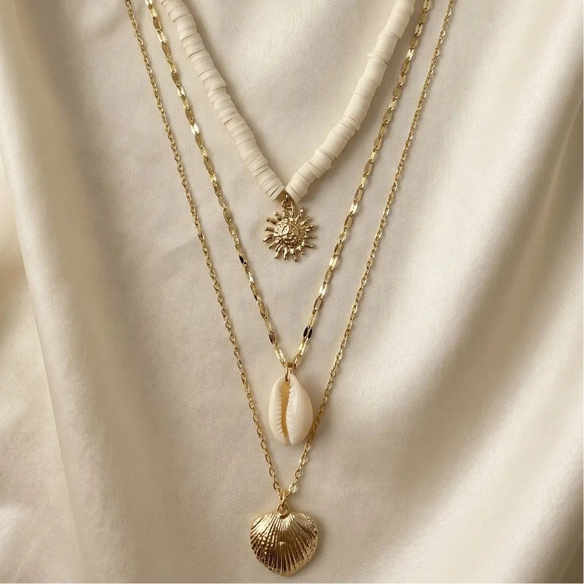 Collier Triple Chaîne "Éclat Solaire" – Collection LH