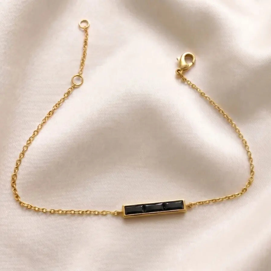 Bracelet Minimaliste "Baguette" Noir – Plaqué Or – Go Mademoiselle